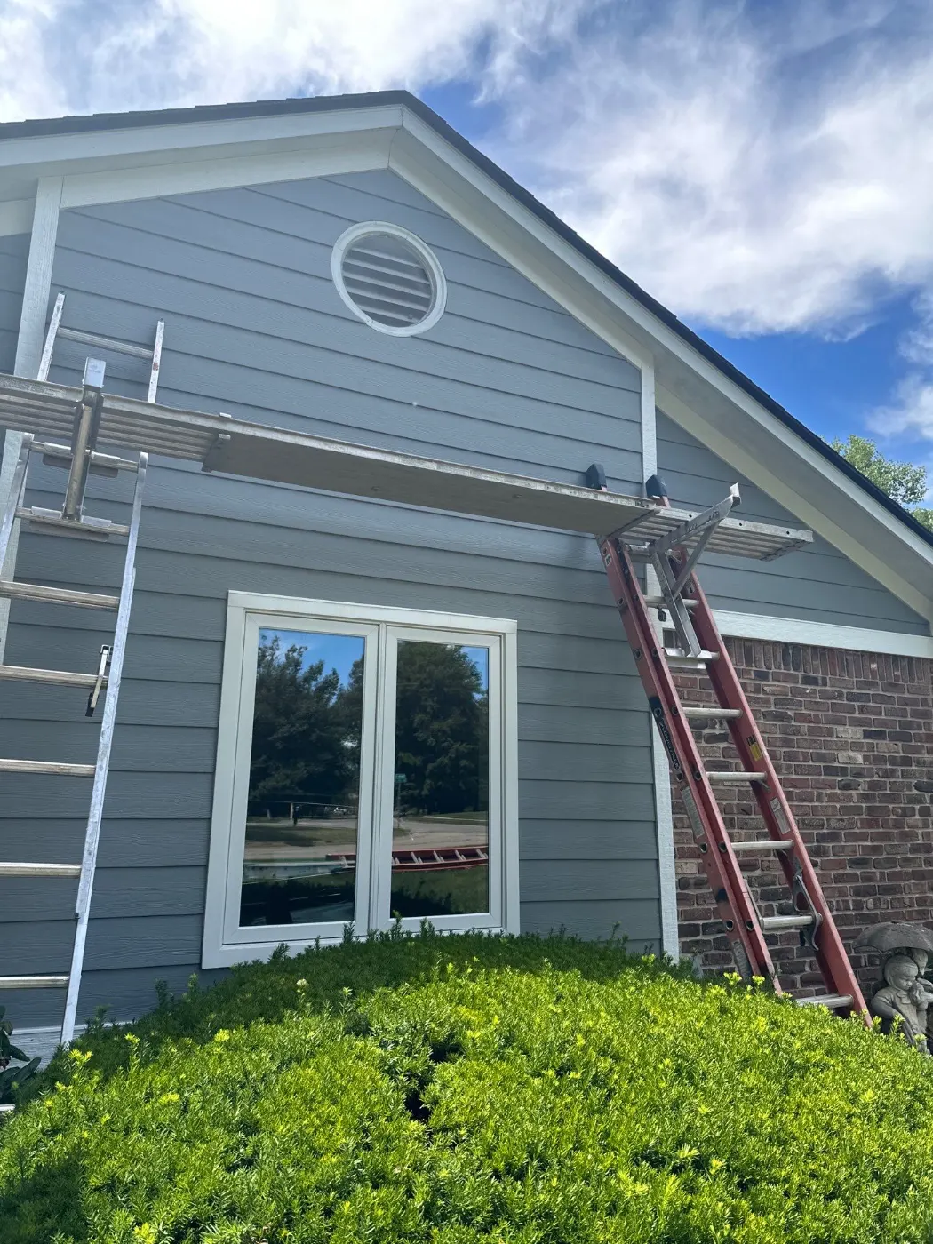 Siding by Holliday Farms Siding Company near Zionsville, IN