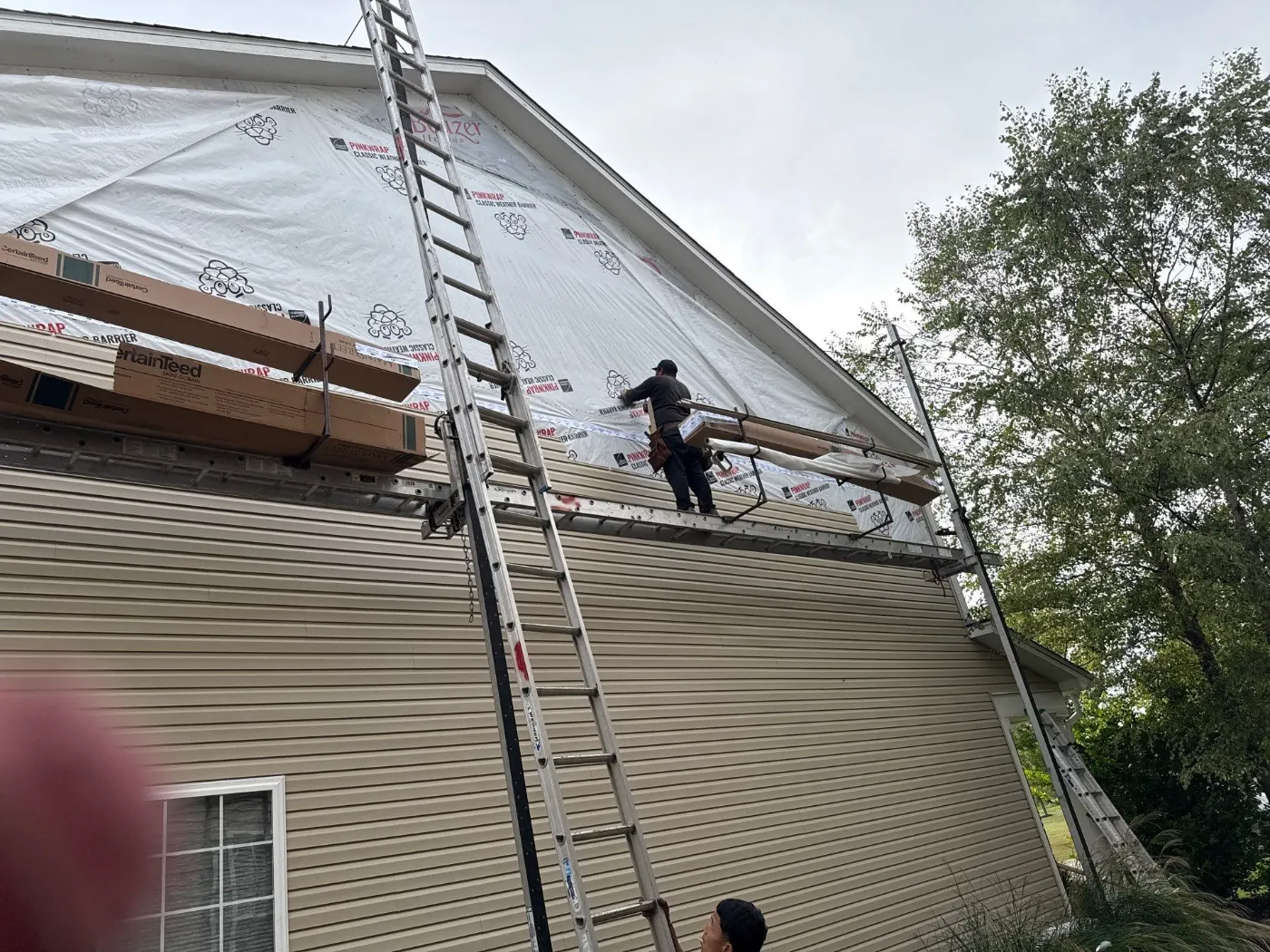 Flashing and seam work in Holliday Farms